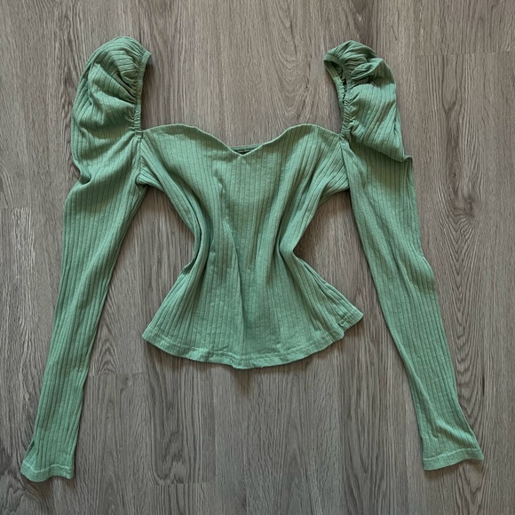 Shein green top - Picture 1 of 3